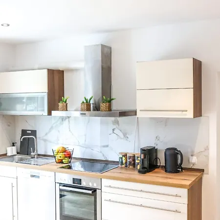 Hermeskeil Apartman *